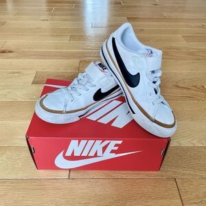 Nike Kids Court Legacy Velcro Sneakers